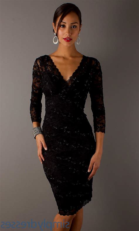 Search BLACK DRESSES